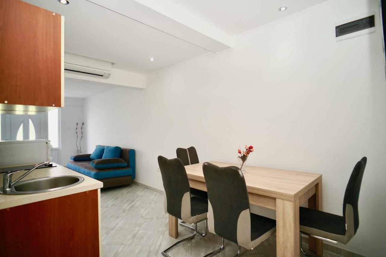 Apartments Teo 特罗吉尔 外观 照片