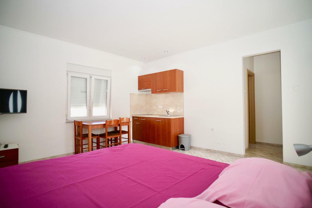 Apartments Teo 特罗吉尔 外观 照片