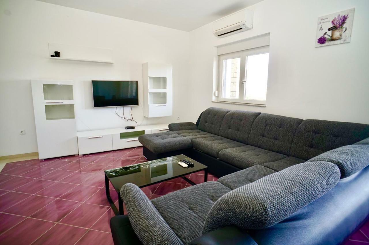 Apartments Teo 特罗吉尔 外观 照片